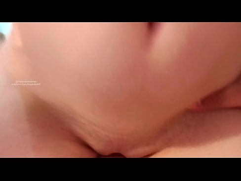 ❤️ Dormitu in a stanza di a mo surella è hè cusì ch'e aghju svegliatu ❤️ Video anale à noi