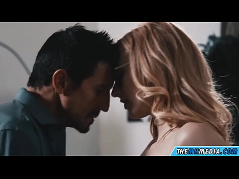 ❤️ Sessu romanticu cù una bionda slutty ❤️ Video anale à noi