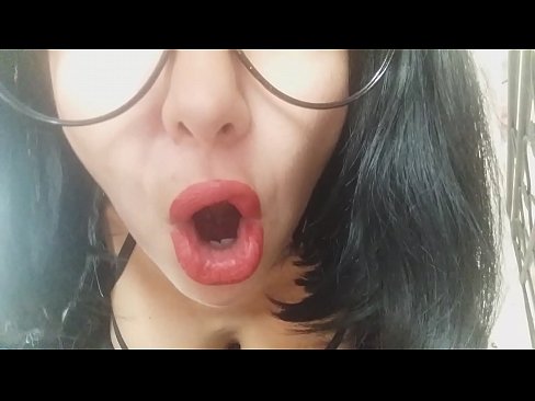 ❤️ Cari, a to matrigna ùn ti lascia micca andà à a scola oghje... Aghju bisognu di tè troppu... ❤️ Video anale à noi