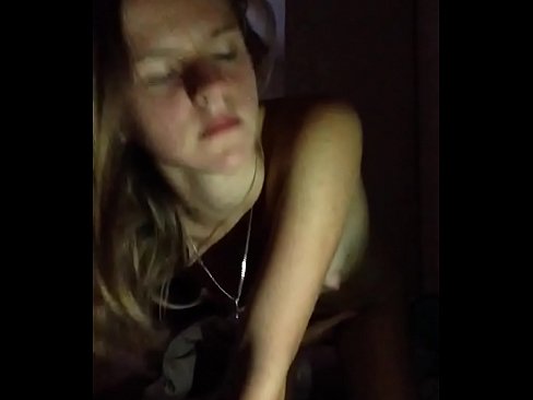 ❤️ Una ragazza si masturba è cums ❤️ Video anale à noi